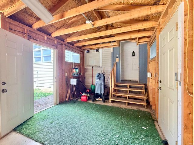 1225 W Oakdale Drive, Fort Wayne, IN 46807