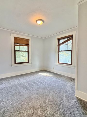 1225 W Oakdale Drive, Fort Wayne, IN 46807
