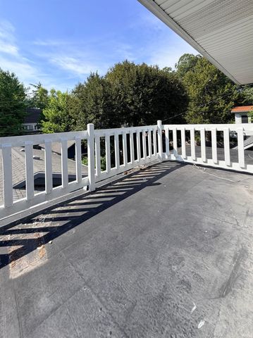 1225 W Oakdale Drive, Fort Wayne, IN 46807
