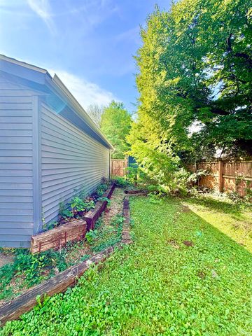 1225 W Oakdale Drive, Fort Wayne, IN 46807
