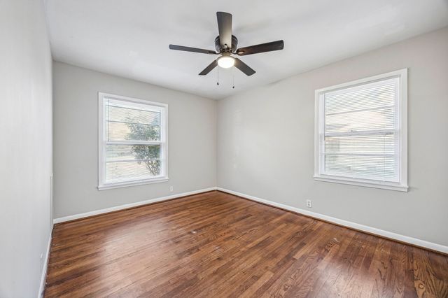 900 W Sycamore Street, Sherman, TX 75092