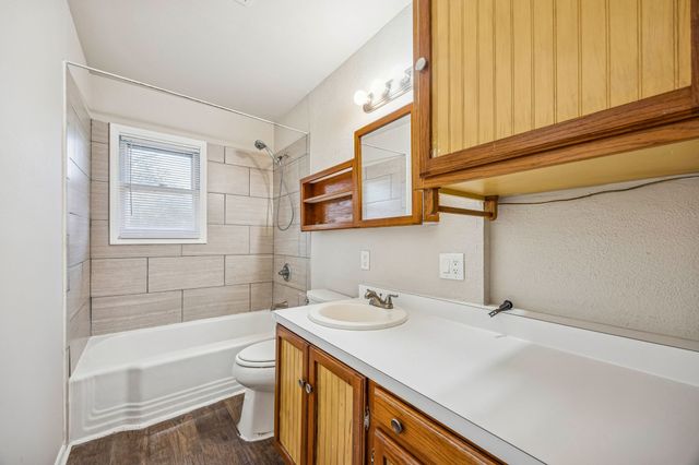 900 W Sycamore Street, Sherman, TX 75092