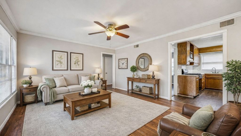 900 W Sycamore Street, Sherman, TX 75092