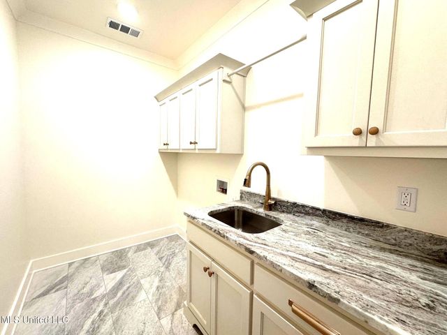 5452 Grayson Way, Hernando, MS 38632