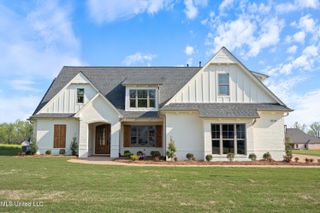5452 Grayson Way, Hernando, MS 38632