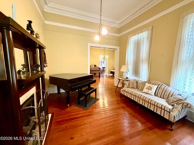 3807 Dantzler Street, Moss Point, MS 39563