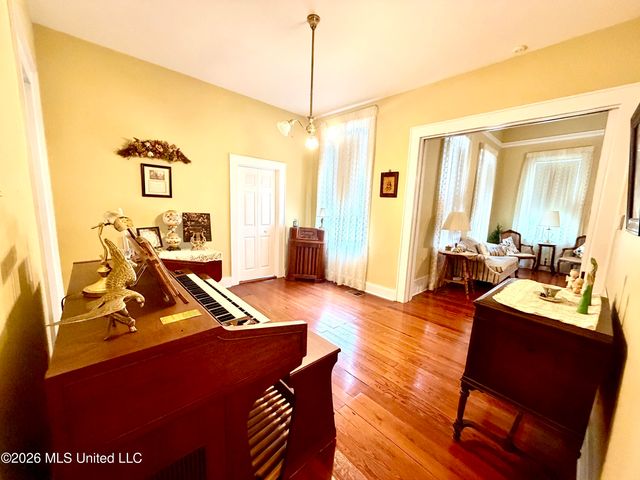 3807 Dantzler Street, Moss Point, MS 39563