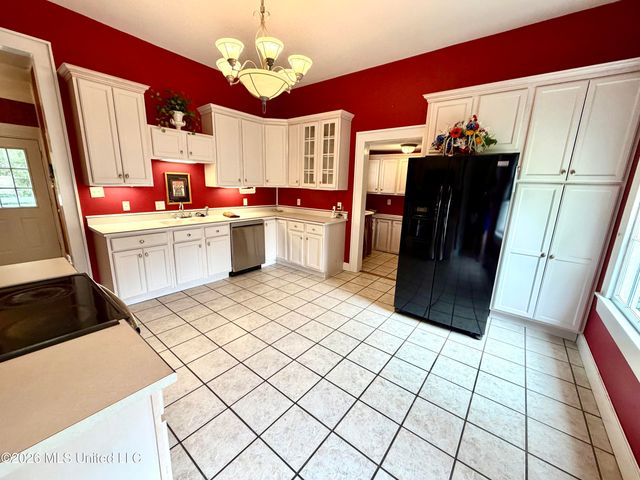 3807 Dantzler Street, Moss Point, MS 39563