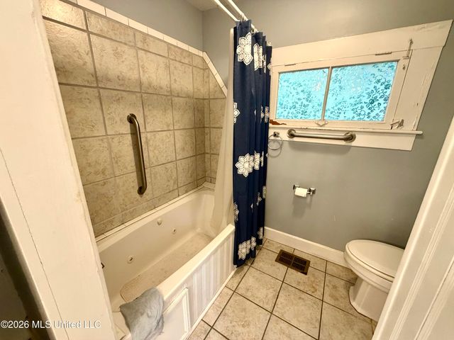 3807 Dantzler Street, Moss Point, MS 39563