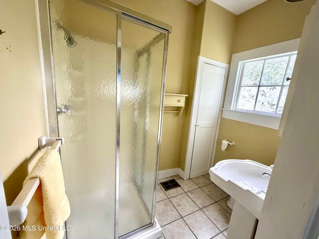 3807 Dantzler Street, Moss Point, MS 39563