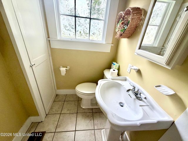 3807 Dantzler Street, Moss Point, MS 39563