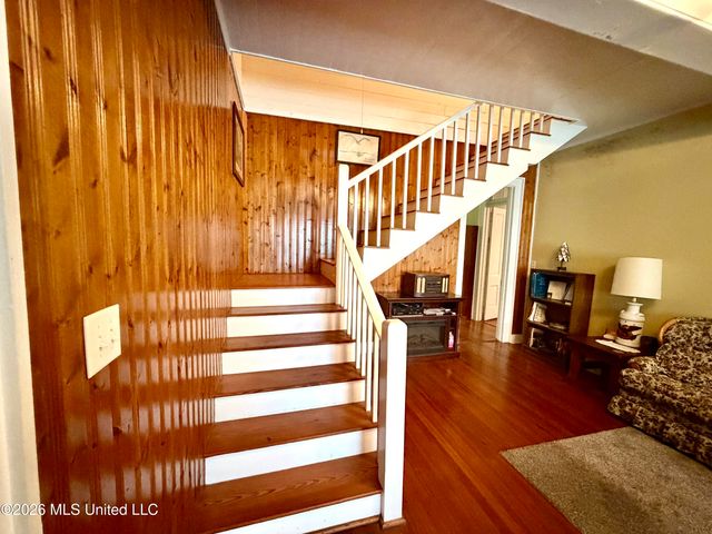 3807 Dantzler Street, Moss Point, MS 39563