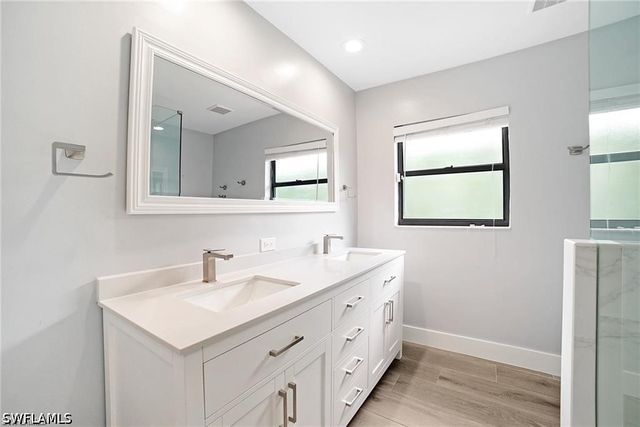 1160 Michigan AVE, Naples, FL 34103