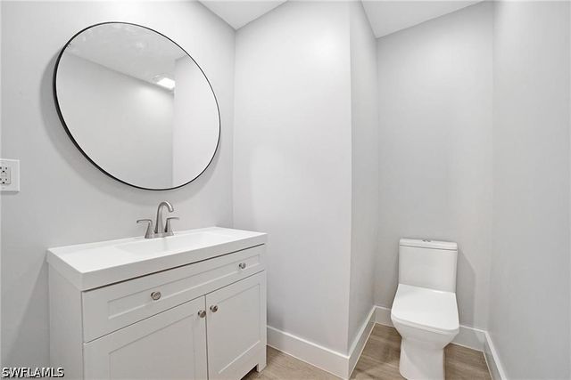 1160 Michigan AVE, Naples, FL 34103