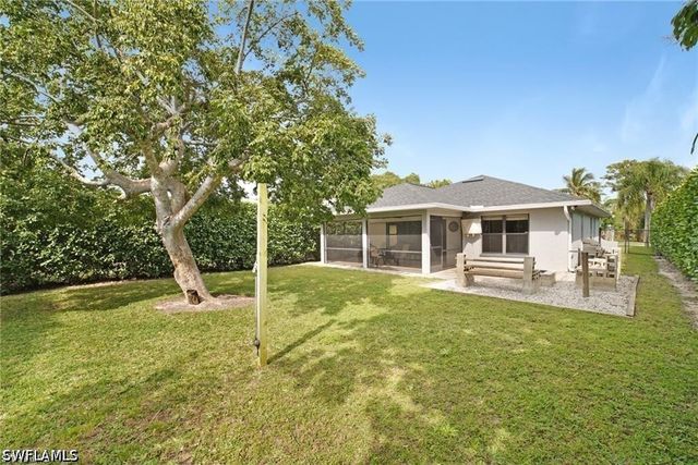 1160 Michigan AVE, Naples, FL 34103