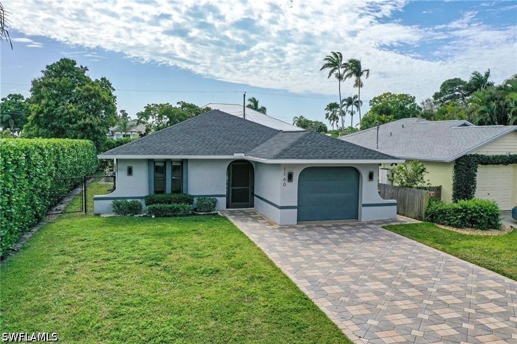 1160 Michigan AVE, Naples, FL 34103