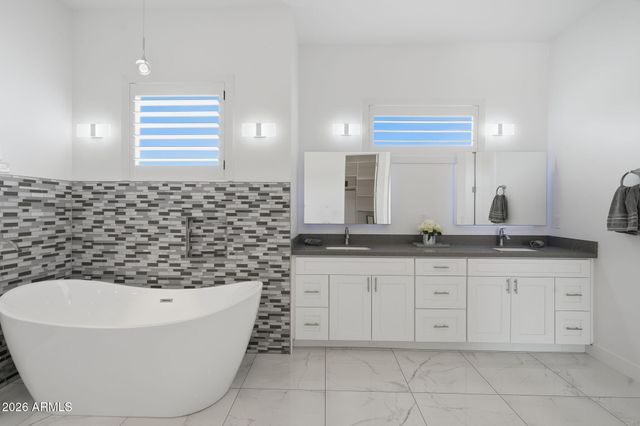 27615 N 155th Avenue, Surprise, AZ 85387