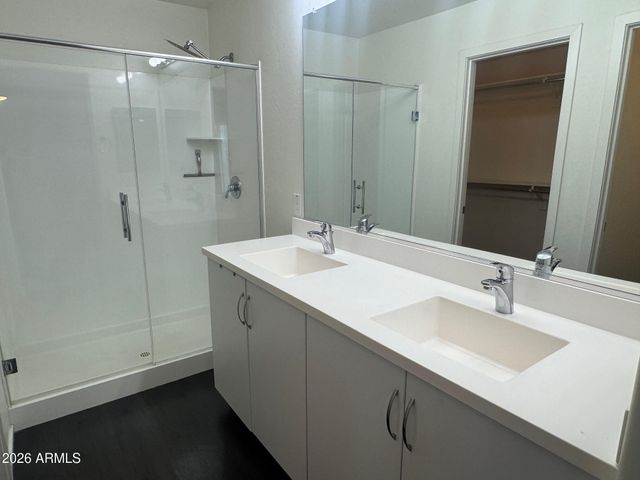 5851 S 23RD Way, Phoenix, AZ 85040