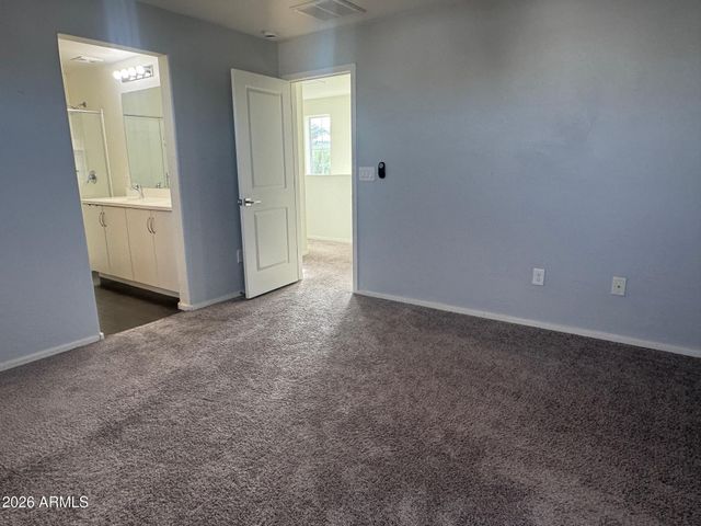 5851 S 23RD Way, Phoenix, AZ 85040