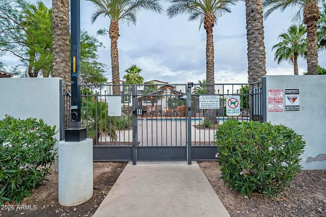 5851 S 23RD Way, Phoenix, AZ 85040