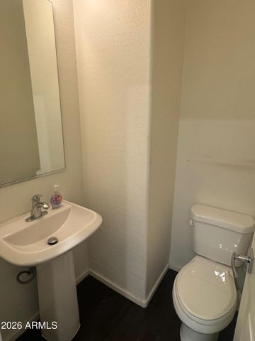 5851 S 23RD Way, Phoenix, AZ 85040