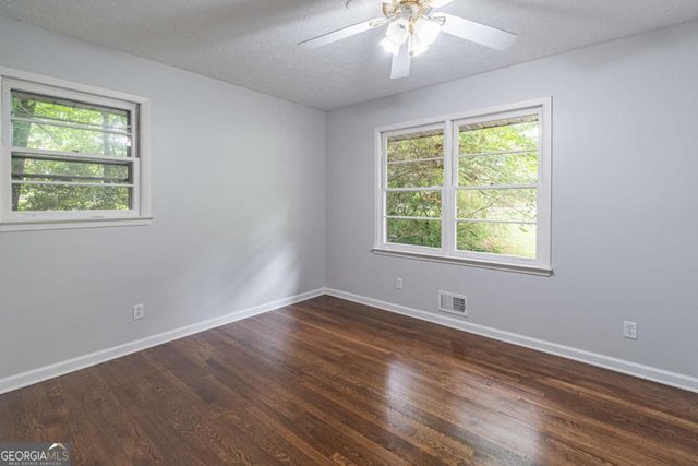 5022 Green Oak Drive SW, Lilburn, GA 30047