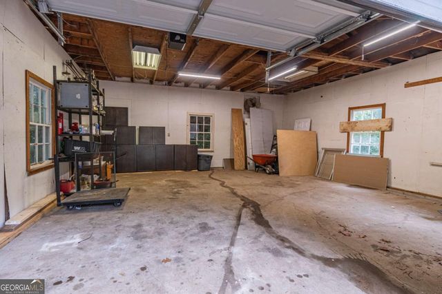 5022 Green Oak Drive SW, Lilburn, GA 30047