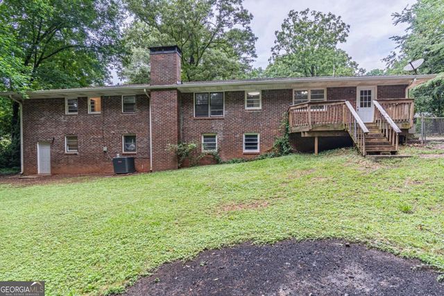 5022 Green Oak Drive SW, Lilburn, GA 30047