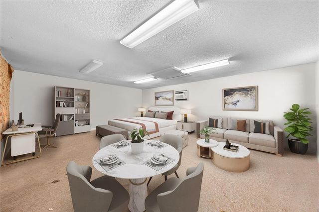 212 S CLYDE AVENUE, Kissimmee, FL 34741