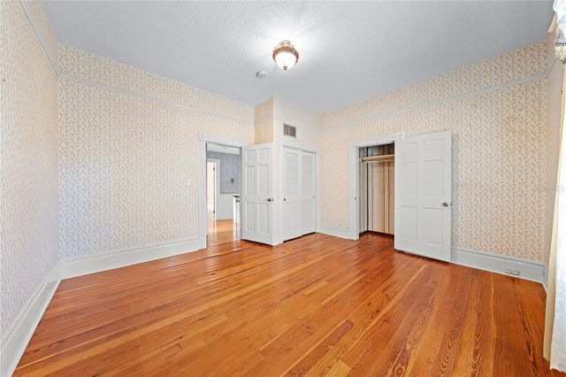 212 S CLYDE AVENUE, Kissimmee, FL 34741