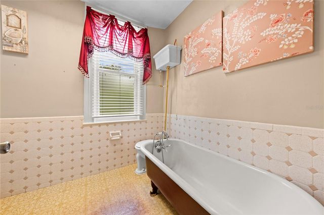 212 S CLYDE AVENUE, Kissimmee, FL 34741