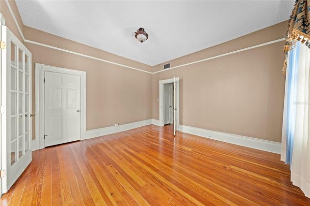 212 S CLYDE AVENUE, Kissimmee, FL 34741