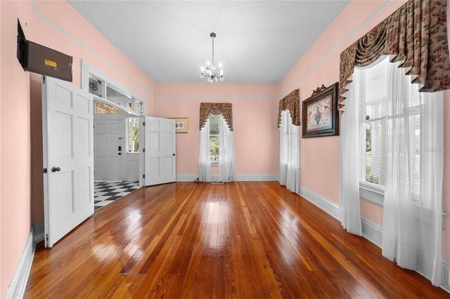 212 S CLYDE AVENUE, Kissimmee, FL 34741