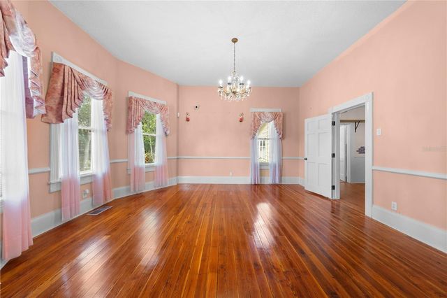 212 S CLYDE AVENUE, Kissimmee, FL 34741