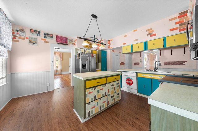 212 S CLYDE AVENUE, Kissimmee, FL 34741