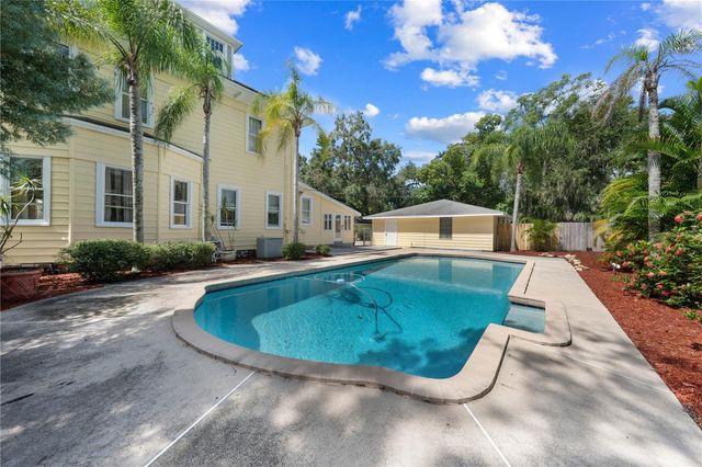 212 S CLYDE AVENUE, Kissimmee, FL 34741