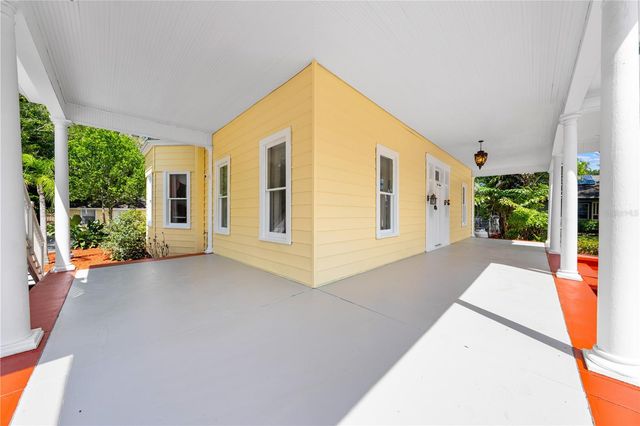 212 S CLYDE AVENUE, Kissimmee, FL 34741