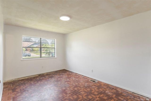 8813 Rambling Road, Oklahoma City, OK 73132