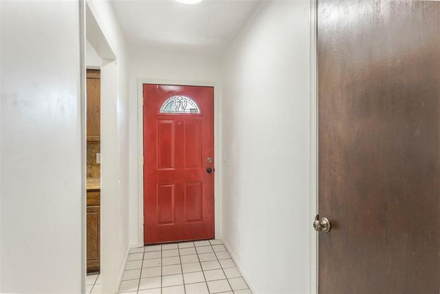8813 Rambling Road, Oklahoma City, OK 73132