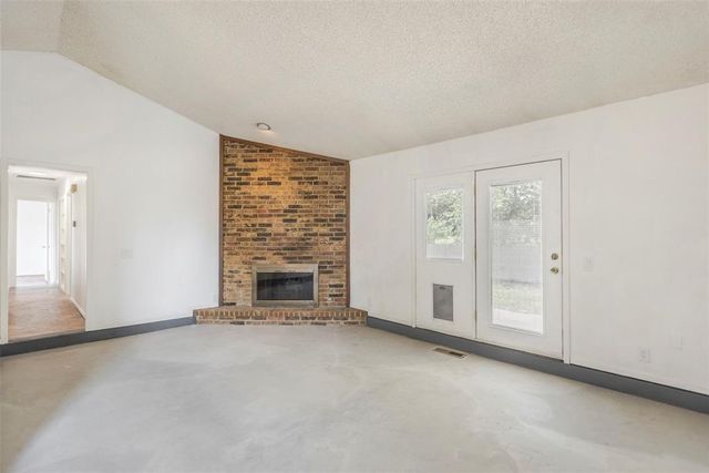 8813 Rambling Road, Oklahoma City, OK 73132