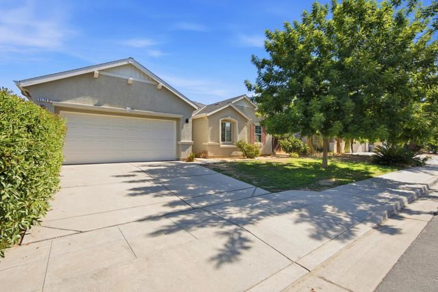 5176 W Oslin Avenue, Fresno, CA 93722