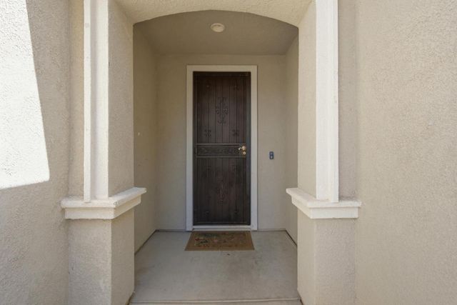 5176 W Oslin Avenue, Fresno, CA 93722