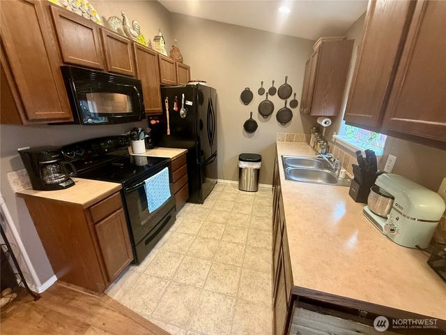 830 S Blessing Street, Moses Lake, WA 98837