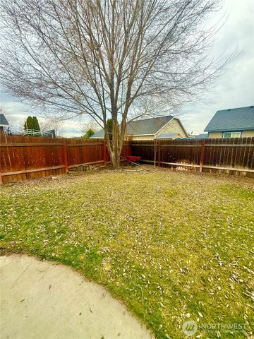 830 S Blessing Street, Moses Lake, WA 98837