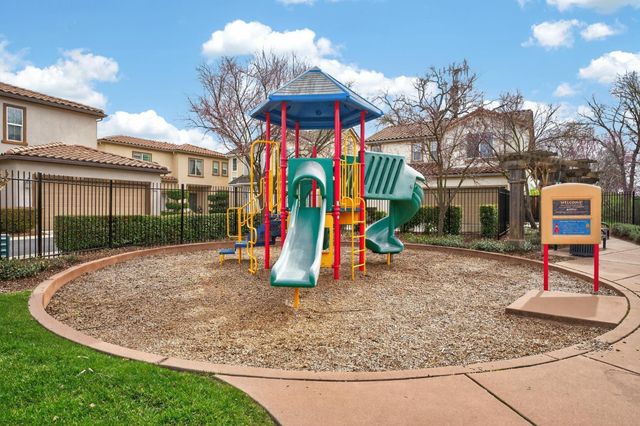 6335 Brando Loop, Fair Oaks, CA 95628