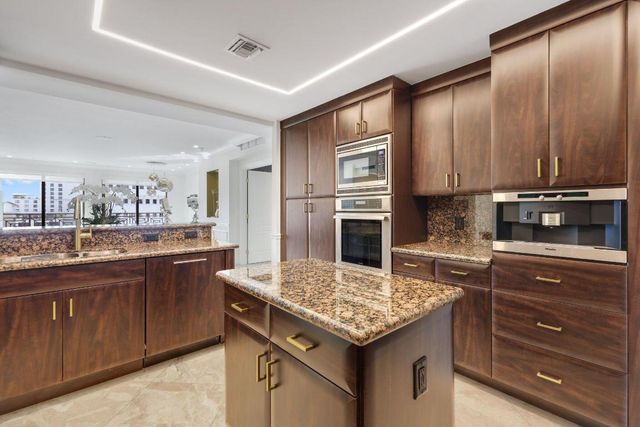 200 E Palmetto Park Road 811, Boca Raton, FL 33432