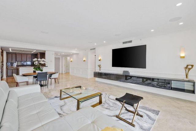 200 E Palmetto Park Road 811, Boca Raton, FL 33432