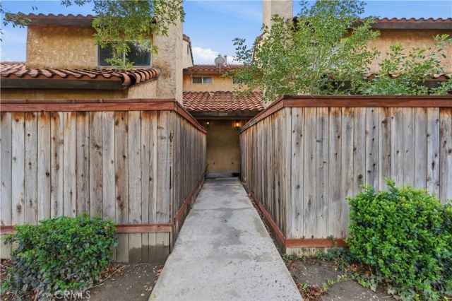 16595 Upland Avenue B, Fontana, CA 92335
