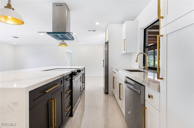 7436 Dana Lin CIR, North Fort Myers, FL 33917