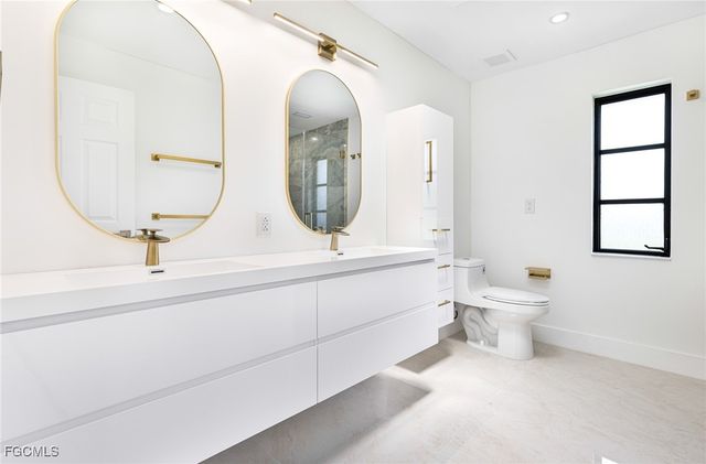 7436 Dana Lin CIR, North Fort Myers, FL 33917